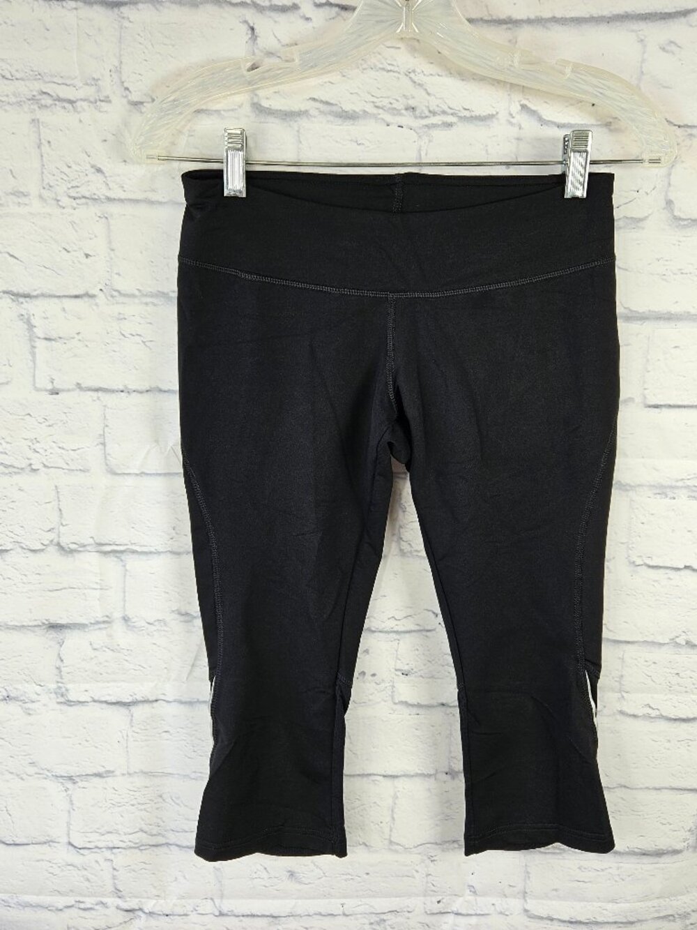 Patagonia Size S Black Pull On Capri Leggings Reflective Running Hiking Womens